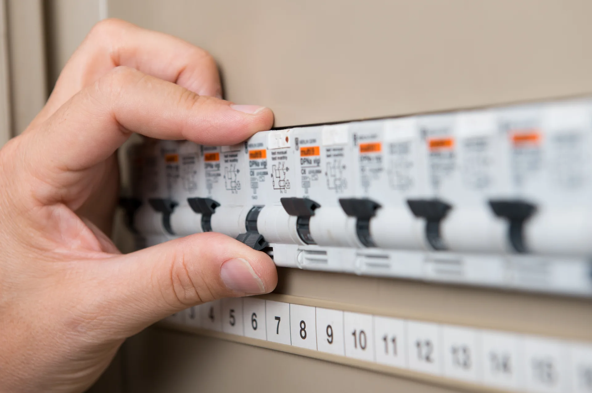 Electrician Booragul, licensed electricians serving Booragul